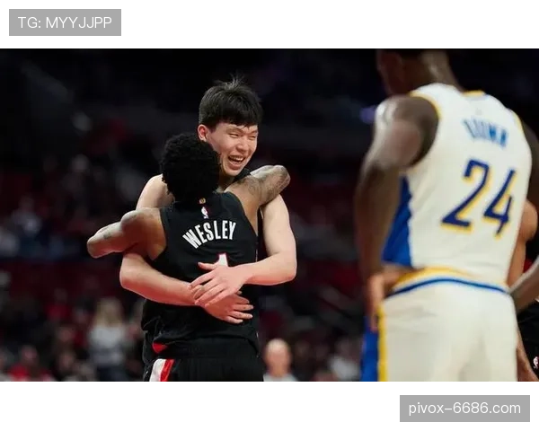 杨瀚森挡拆吸引防守拉开低位得分对比周琦 杨瀚森挡拆吸引防守拉开低位得分对比周琦